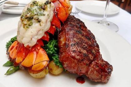 TEAHOUSE IN STANLEY PARK