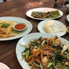 Madame ​Green​ Seafood User Photo