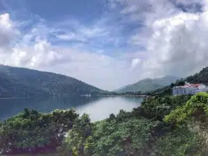 Liyu Lake
