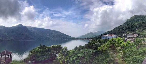 Liyu Lake