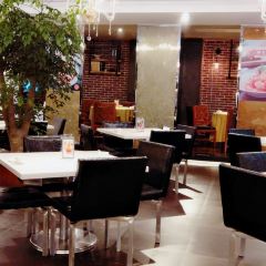 XiaoZi TaiTai (ZhongYang Main Street) User Photo
