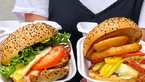 Burger Bar Crescent in Квебек