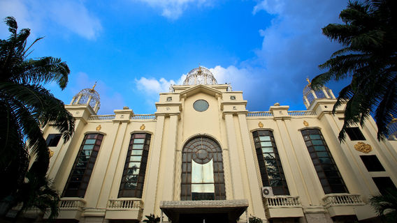 Golden Dome Cabaret Show