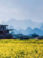 驥馬村