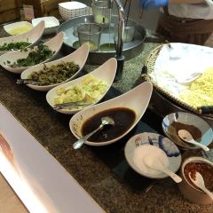 安顺百灵希尔顿逸林酒店·“OPEN”全日制餐厅 User Photo