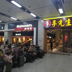 麦当劳(包头火车站餐厅) User Photo