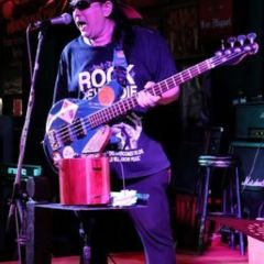 Hot Tuna Bar User Photo