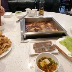 CHUN YI 여행 사진