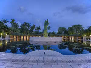 Holocaust Memorial Miami Beach