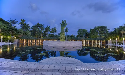 Holocaust Memorial Miami Beach