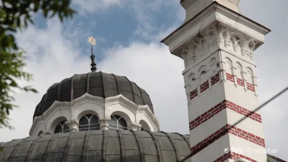 Tous types d'interprètes, guides, voitures de location, photographes, accompagnateurs d'affaires, accompagnateurs médicaux, guides de voyage et services de voyage personnalisés dans toute la Bulgarie