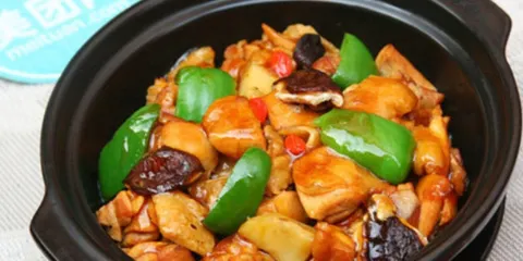 中騰黃燜雞米飯