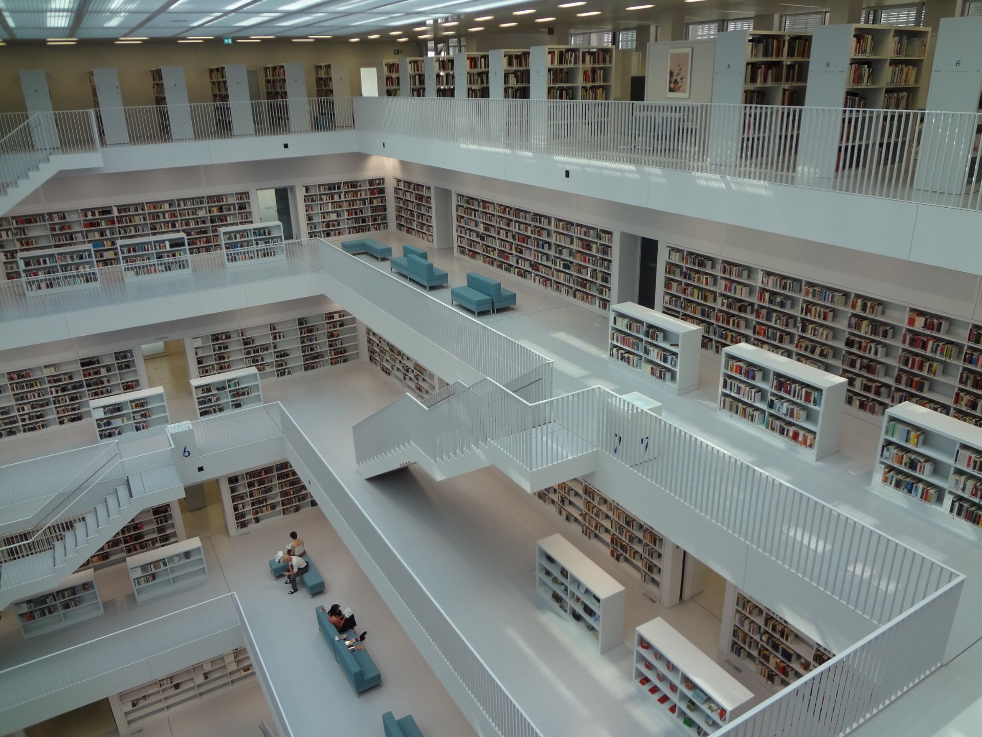 シュトゥットガルト シュトゥットガルト公共図書館 評判 案内 トリップドットコム シュトゥットガルト シュトゥットガルト公共図書館 評判 案内 トリップドットコム