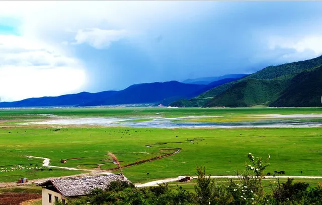 The Incredible Natural Waterfalls in Shangri-La