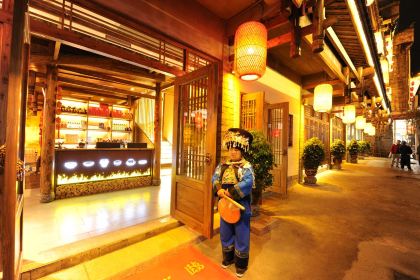 寨子里的钵钵菜(凤凰虹桥店)