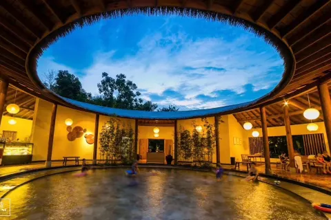 Crescent Hills Hot Springs