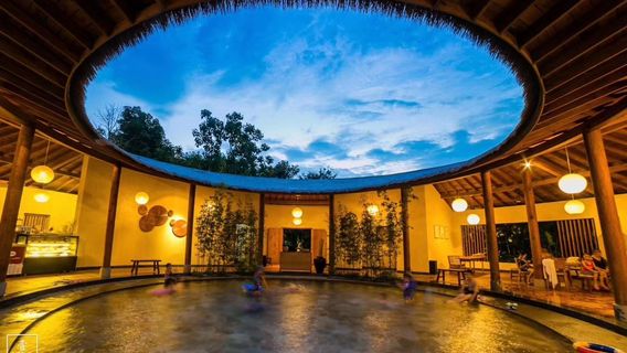 Crescent Hills Hot Springs