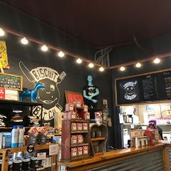 Biscuit Bitch(Caffé Lieto) User Photo