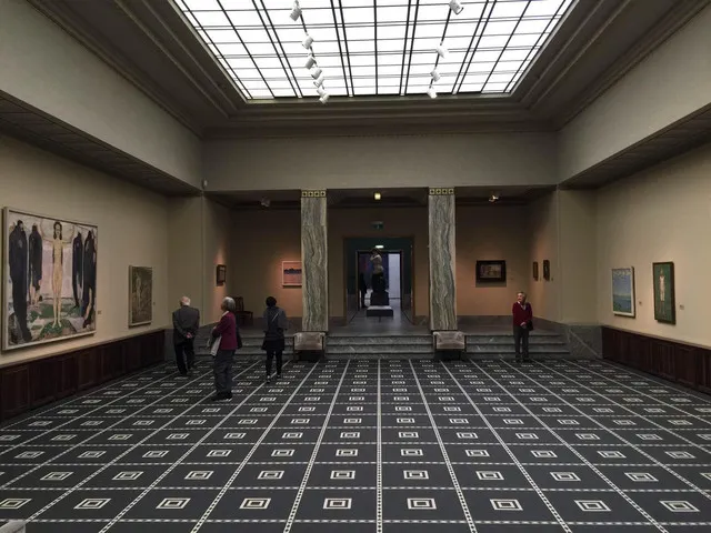 Stroll Around Zurich, Experience a Metropolis with a Small Town Charm