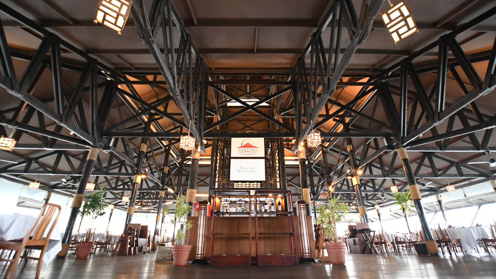 Kelong Restaurant Nirwana