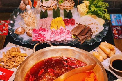 小龙坎火锅(菏泽香格里拉店)