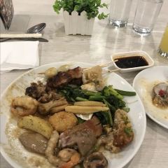 Dads world buffet User Photo