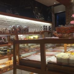 利鸣烘焙(桥头总店) User Photo