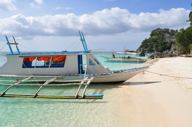 Diniwid Beach
