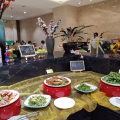 保定兴芮假日酒店·自助餐厅 User Photo