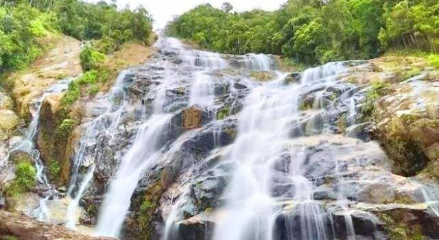 Chiling Waterfall