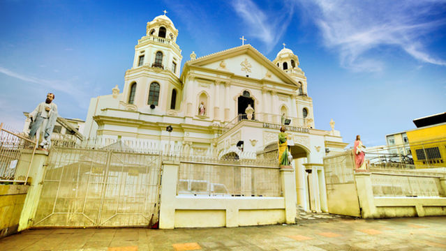 Quiapo Church City Plaza