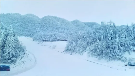 東山峰滑雪場