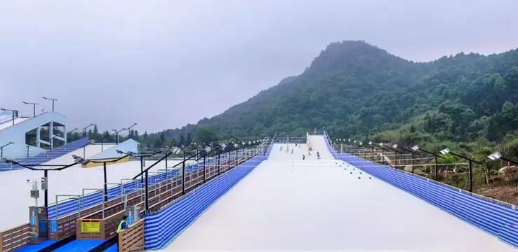 三角山四季滑雪場