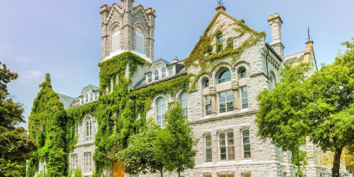 Queen's University