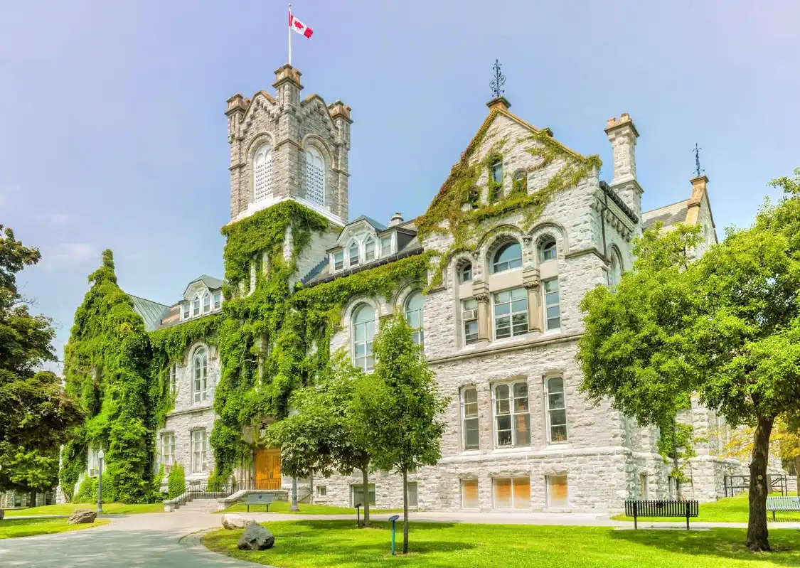 Hotels near Queen's University