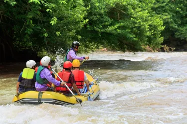 Honghe Gorge Rafting Hoteles en Fushun