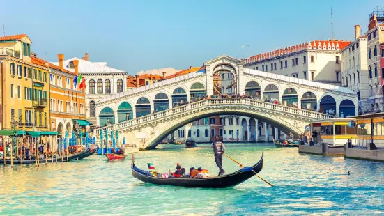 Rialto Bridge