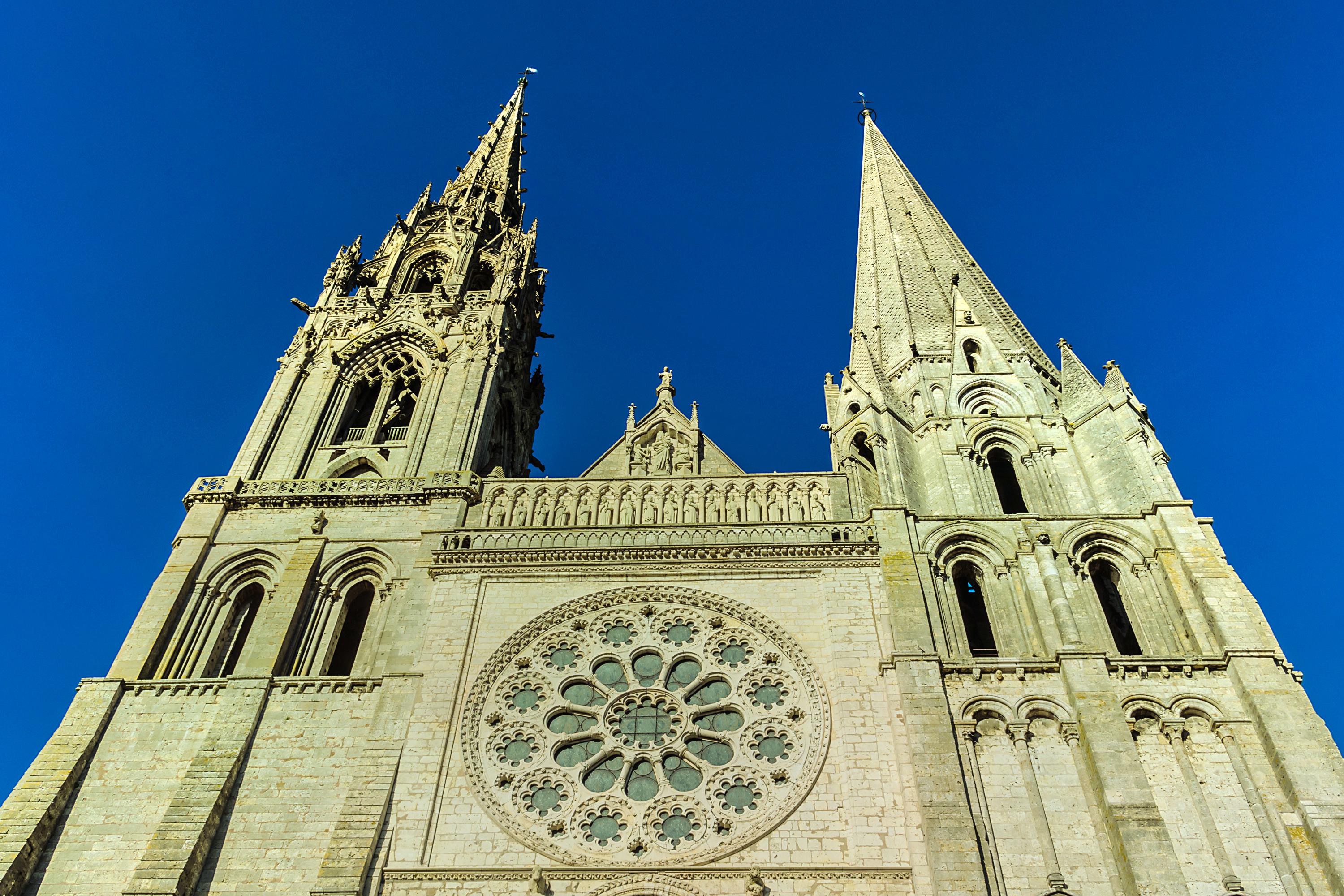 Chartres Cathedral: Photos, Map & Reviews [2024]