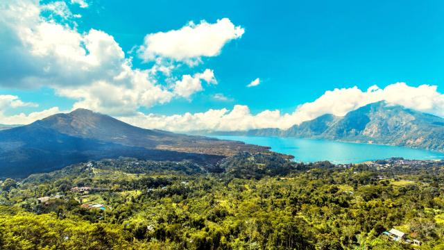 巴杜爾火山