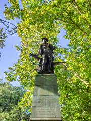 Robert Burns Statue