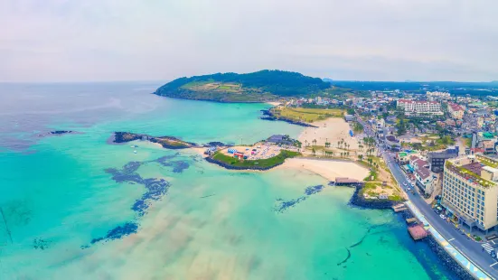 鹹德海水浴場