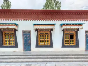Xiangride Panchen Official Residence