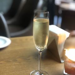 Oyster Show Restaurant & Lounge User Photo