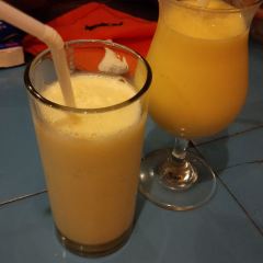 Mooon Cafe 여행 사진