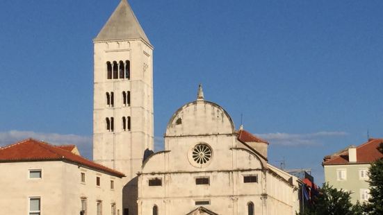 圣阿纳斯塔西亚教堂是位于克罗地亚扎达尔的一座罗马天主教的教堂