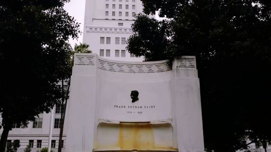 洛杉磯市政廳（Los Angeles City Hall），