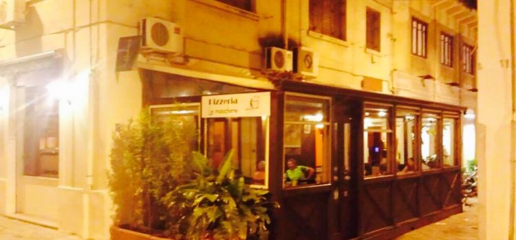 Le Maschere
