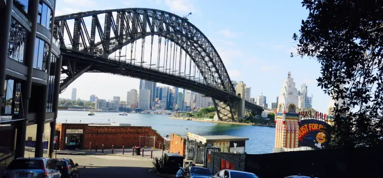 Ripples At Milsons Point