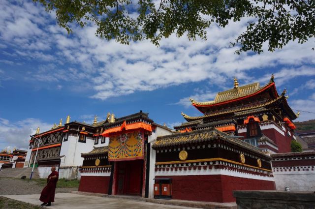 Hezuo Temple