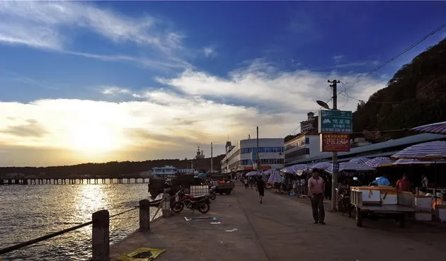 南灣海鮮市場